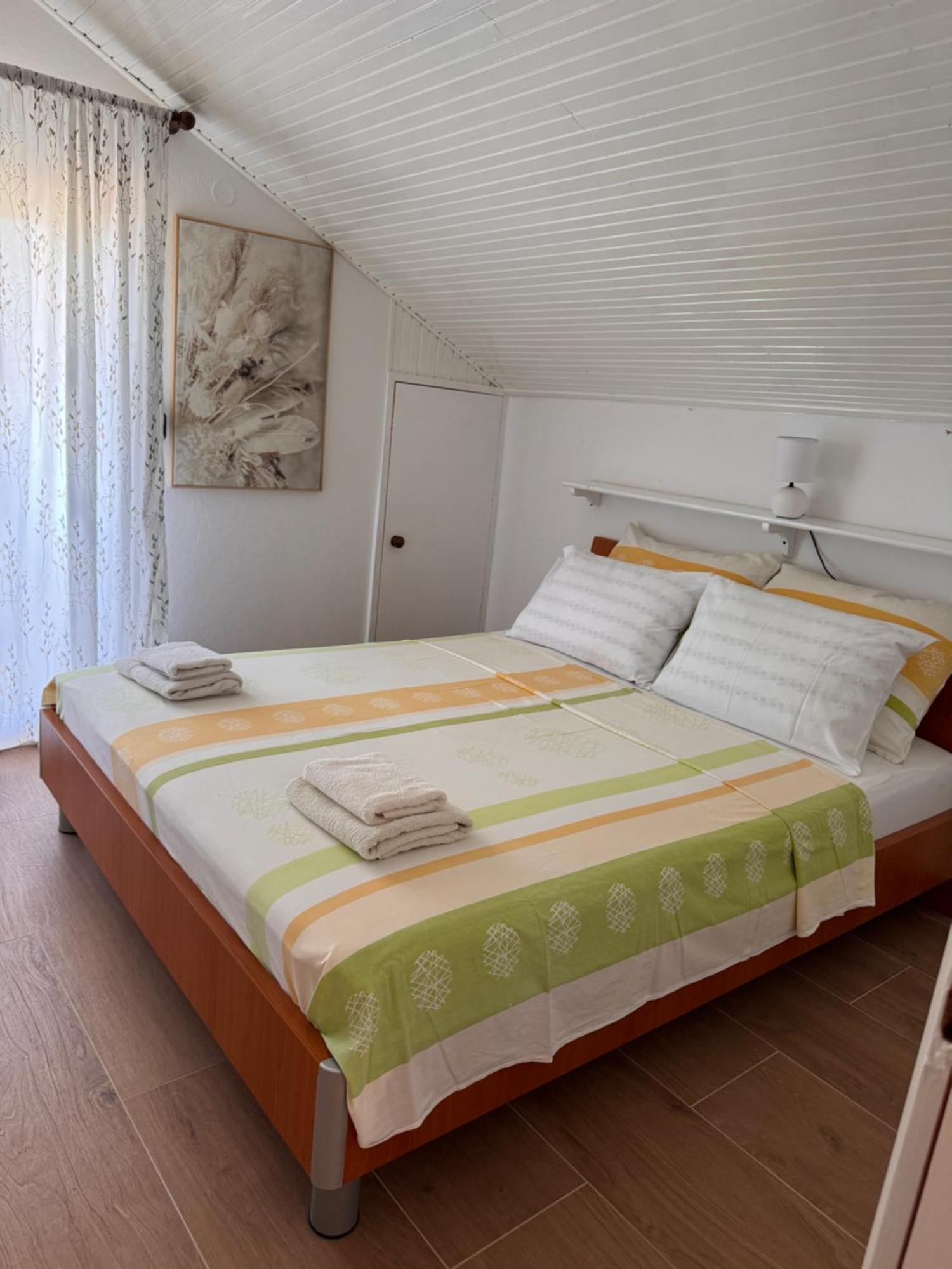 Apartmani Fides Lumbarda Szoba fotó